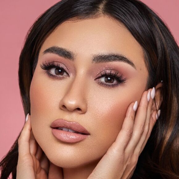 Araceli Las Flores Blushes (Primrose & Petunia) - Picture 5 of 5